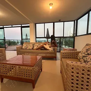 https://trevily-porto-flats.portodegalinhashotels.com